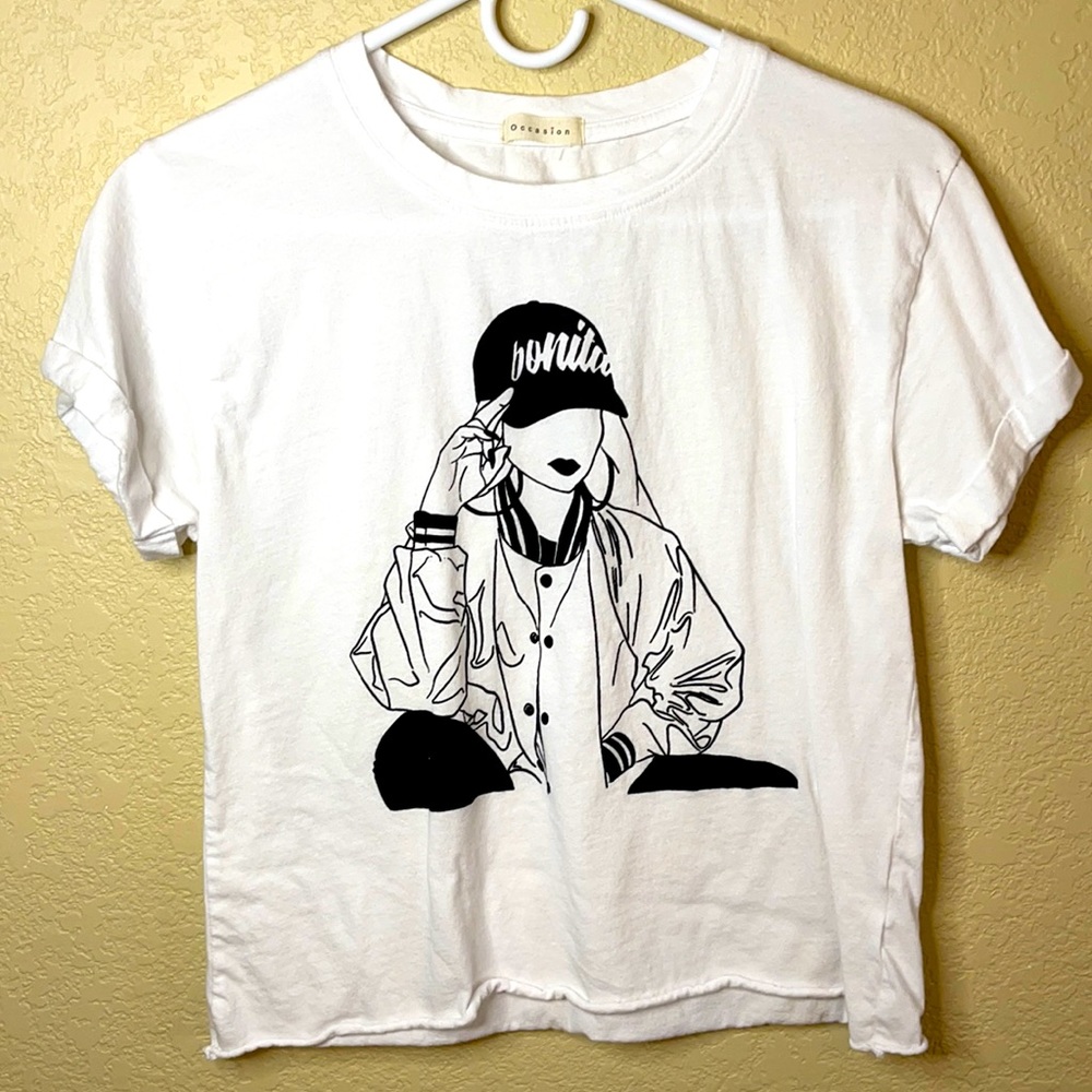 White t- shirt